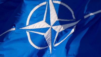 Nato-Botschafterin der USA sieht Ende der Bundesregierung rund um Merkel kommen