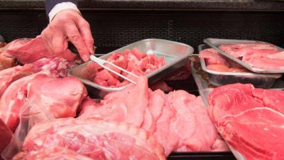 Deutsche geben sich als Tierschützer kaufen Fleisch aber am liebsten billig