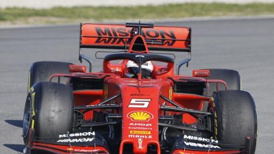 Dämpfer für Vettel: Heftiger Unfall bei Formel-1-Tests