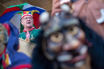 Frauen regieren an Weiberfastnacht