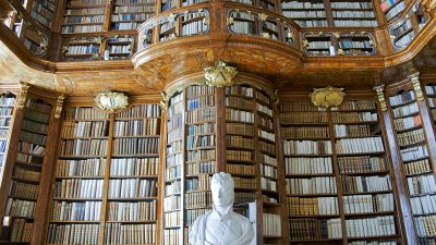 Die Bibliothek – Von Hans Erich Blaich – „Dr. Owlglass“