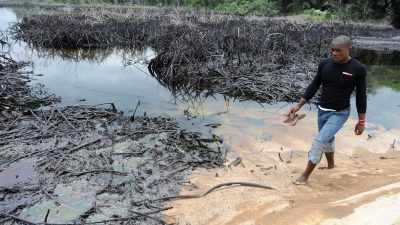 Hunderte nach Explosion einer Öl-Pipeline in Nigeria auf der Flucht