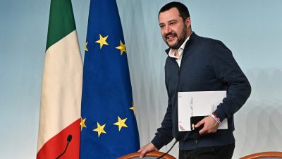 Salvini lehnt jegliche Schuldzuweisungen nach Anschlag in Neuseeland ab
