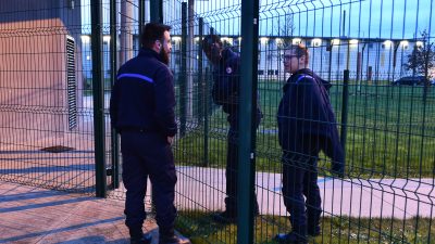 Französische Gefängniswärter streiken in 18 Haftanstalten