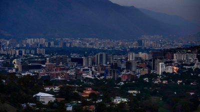 Stromausfall in Venezuela: Über ein Dutzend Tote