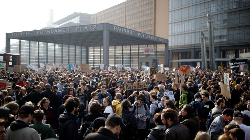 Berlin: 15.000 Menschen demonstrierten gegen Zensur und Upload-Filter – Rettet das Internet