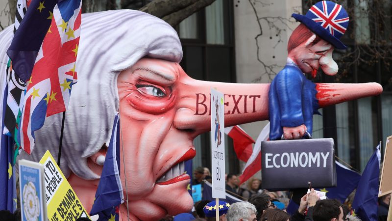 VIDEOs von Großdemonstration: Rund eine Million Briten demonstriert für zweites Brexit-Referendum