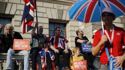 Angst vor hartem Brexit nach Nein des Parlaments zu Mays Austrittsvertrag
