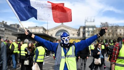Tausende „Gelbwesten“ versammeln sich zu Protesten in Paris + Livestream