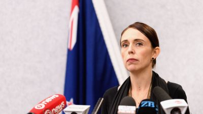 Neuseelands Premierministerin erhielt Manifest von Christchurch-Attentäter wenige Minuten vor der Tat