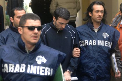 Letzter flüchtiger Sohn von Camorra-Boss geht italienischer Polizei ins Netz