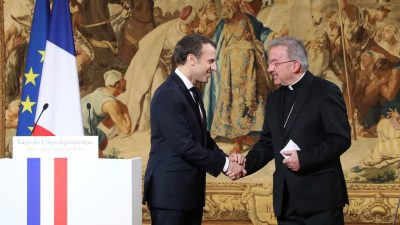 Neuer Belästigungsvorwurf gegen päpstlichen Gesandten in Paris