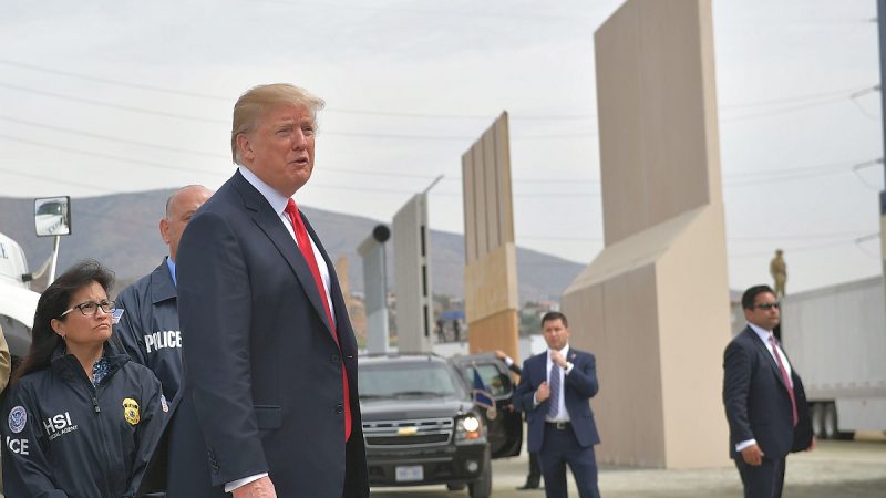 USA: Bau-Unternehmen bietet an, 234 Meilen der Grenzmauer für 1,4 Milliarden Dollar zu bauen