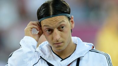 Mesut Özil Opfer eines versuchten Raubüberfalls – Teamkollege Kolasinac schlägt Angreifer in die Flucht