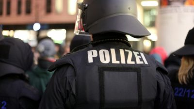 Bremens Innensenator rechnet mit DFL-Beteiligung an Polizeikosten