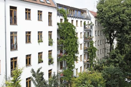 Privathaushalte geben im Schnitt 305.000 Euro für Wohneigentum aus