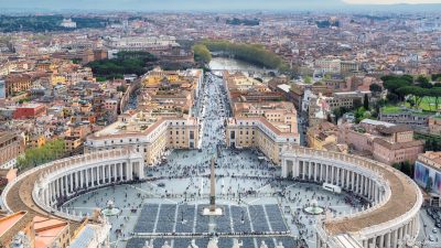 Vatikan veröffentlicht erstmalig Leitfaden zum Umgang mit Missbrauchsfällen
