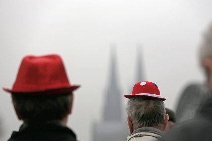 Polizei am Rosenmontag: 206 Strafanzeigen in Köln, 174 in Mainz