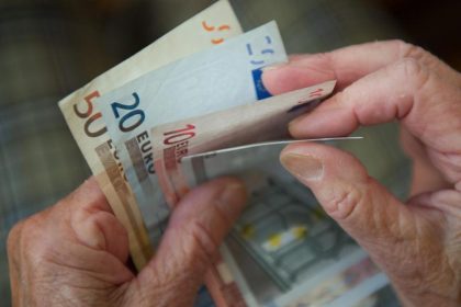 Egon W. Kreutzer: Das Existenzminimum als Musterbeispiel politischer Bigotterie