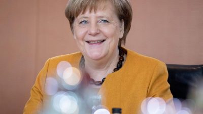Umfrage: Zwei Drittel der Bürger gegen vorzeitigen Rücktritt Merkels