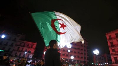 Wieder auf der Straße: Lage in Algerien beruhigt sich nicht