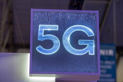 „5G-Lizenzen müssten 16,7 Milliarden einbringen“ – GroKo streitet über Finanzierung von Laptops an Schulen