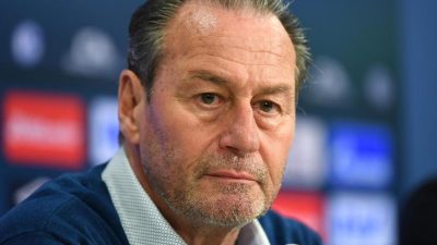 Stevens bleibt bis Saisonende Schalke-Trainer