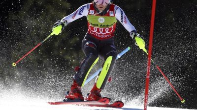 Shiffrin gewinnt Slalom und holt neue Rekorde – Dürr Elfte