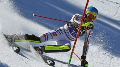 Neureuther beendet seine Karriere mit Rang sieben im Slalom