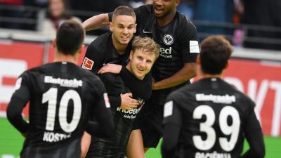 Eintracht Frankfurt mit Arbeitssieg gegen Nürnberg