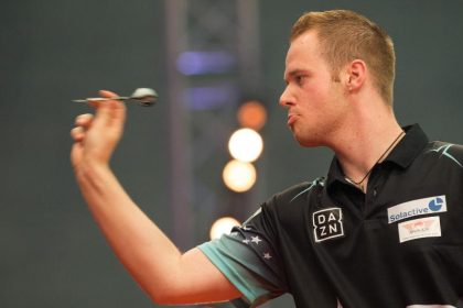 Hopp spielt als erster Deutscher Darts-Premier-League