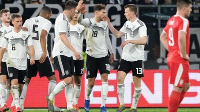 Viel Arbeit für Löw: DFB-Elf verschenkt Sieg gegen Serbien