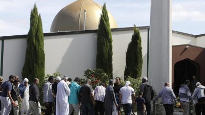 Rückgang bei Straftaten gegen Muslime und Moscheen – Zahl der Verletzten stieg an