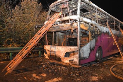 26 Menschen sterben in China in brennendem Reisebus