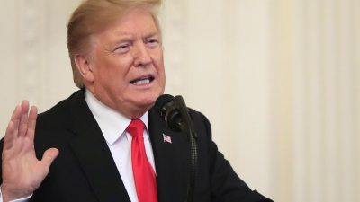 Trump bezeichnet Russland-Ermittlungen als „Hochverrat“