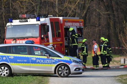 Hallendach in Luckenwalde eingestürzt – Suche nach Kindern