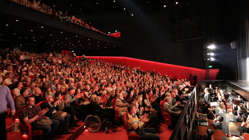 Shen Yun auf Europatournee in Zürich ein voller Erfolg