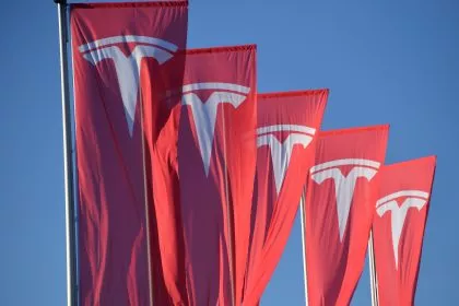Tesla will 2020 mit Robotaxi-Flotte an den Start gehen