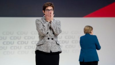 Kramp-Karrenbauer enttäuscht von Merkels Einsatz im Wahlkampf – suggeriert „Rechtsruck“ in CDU