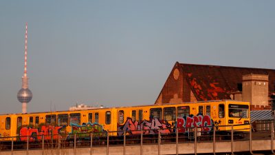 Berliner Verdi-Streik: 140 U-Bahnwagen mit Graffiti besprüht
