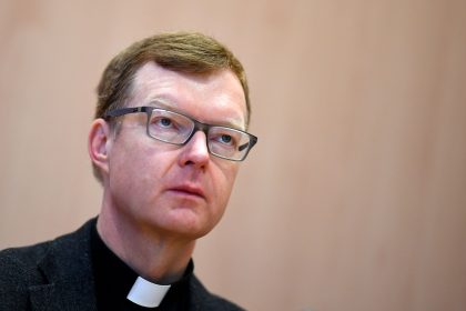 Kinderschutzexperte des Vatikans: Kirche muss Krise wegen Machtmissbrauch eingestehen
