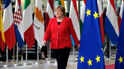 Die Europawahl, Wahlumfragen, Kanzlerin Merkel und zwei offene Stellen bei der EU