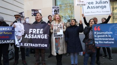 So reagieren Kritiker und Unterstützer auf die Festnahme von Julian Assange