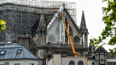 Rätsel zur Brandursache Notre-Dame – Bauunternehmer: „Unsere Werkzeuge sind Hämmer und 22er Schlüssel“
