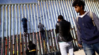 Illegale Drogen und Migranten – Trump droht Mexiko mit Strafen: „Die vielen Drogen töten unsere Leute“