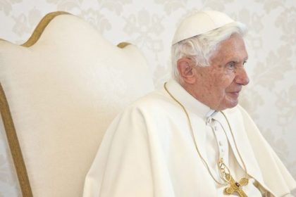 Vorwürfe gegen Papst Benedikt im Zusammenhang mit pädophilem Priester Peter H.