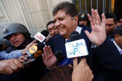 In den Kopf geschossen: Peruanischer Ex-Präsident tötet sich bei Verhaftung selbst