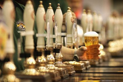 Deutsche geben Milliarden für Bier und Biermixgetränke aus