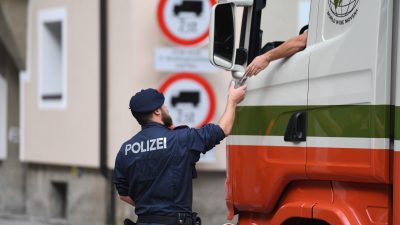 Wien verlängert Grenzkontrollen zu Ungarn und Slowenien