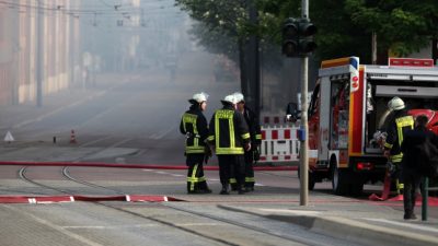 Thüringen: Unbekannte drehen Feuerwehr während Löscharbeiten das Wasser ab